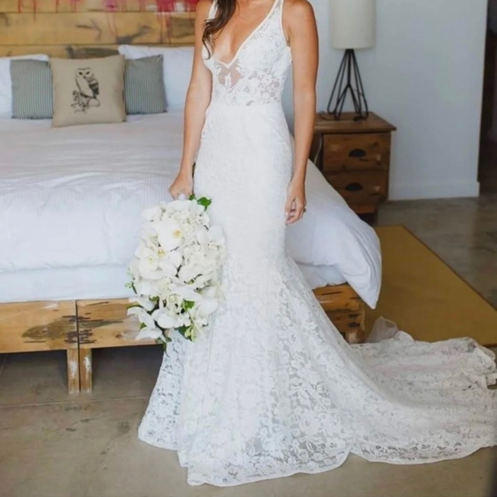Wedding dress